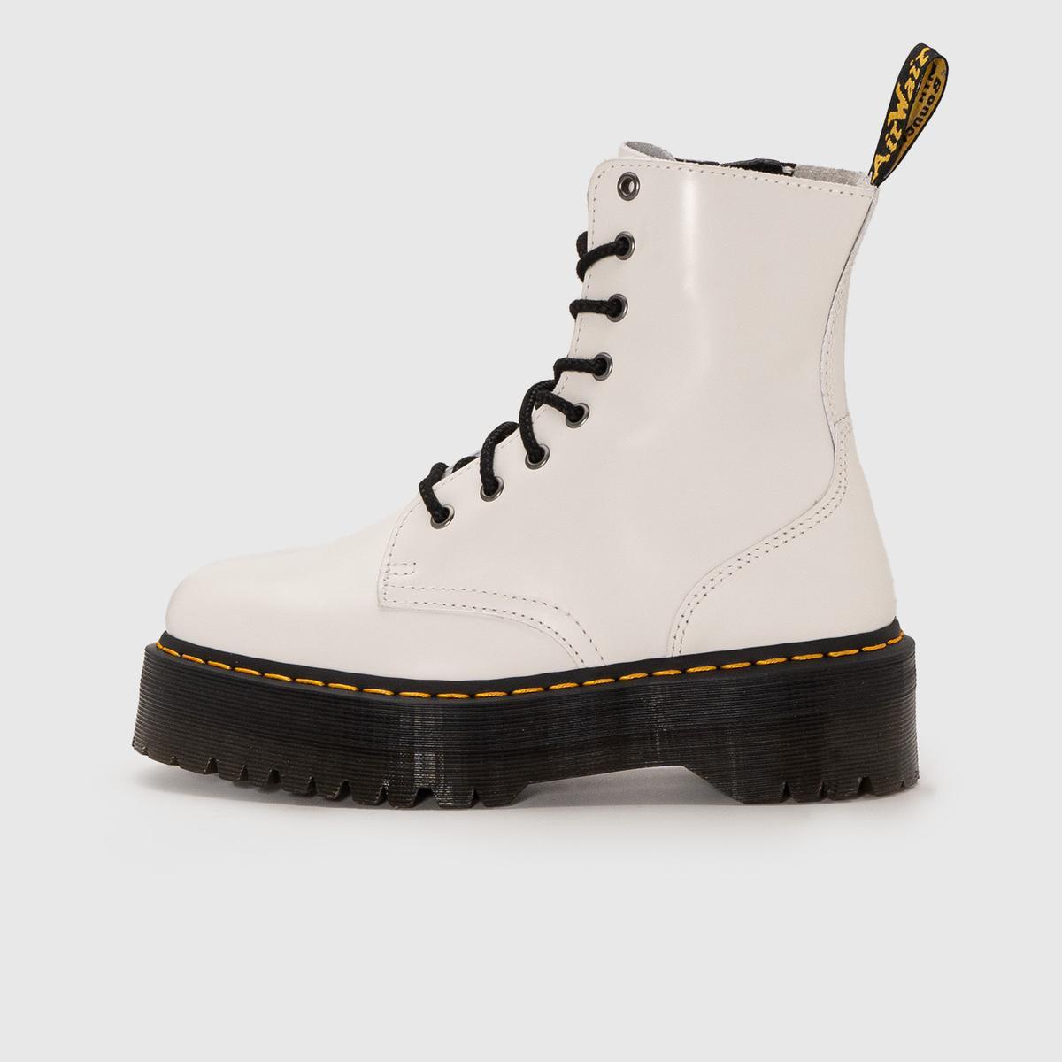 slip on skateboard shoes